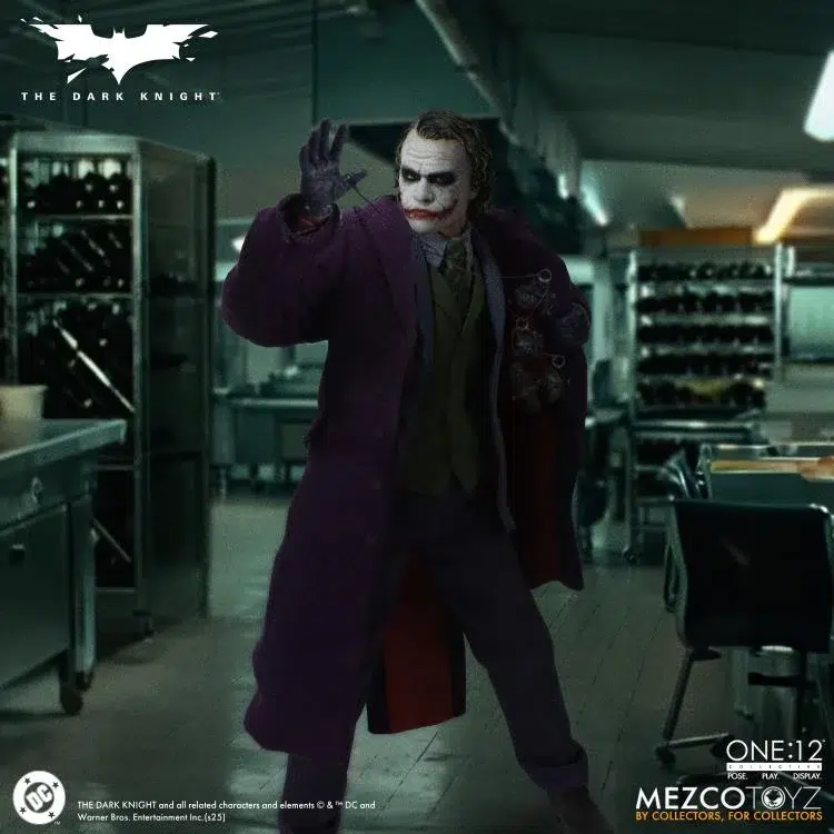 The Dark Knight One:12 Collective The Joker Action Figure - Image 4