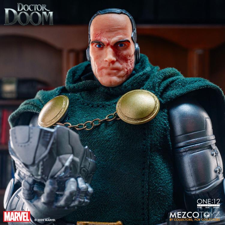 Marvel One:12 Collective Doctor Doom Action Figure - Image 4