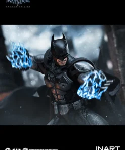 Batman: Arkham Origins - Batman (Battle Damaged Version) Action Figure - Image 18