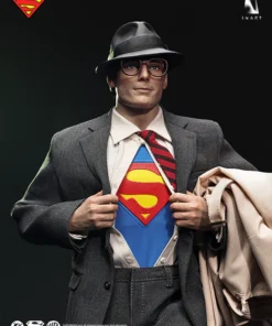 Superman (1978) - Superman 1/6 Collectible Figure (Premium Version) - Image 21