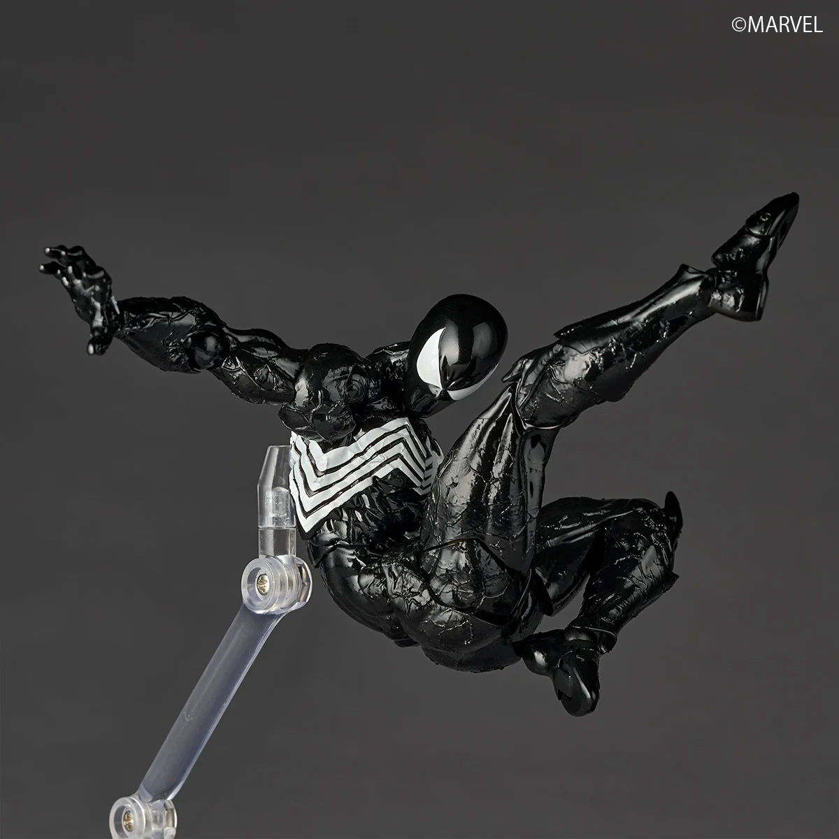 Amazing Yamaguchi Revoltech NR147 Symbiote Suit Spider-Man Action Figure (Reissue) - Image 9