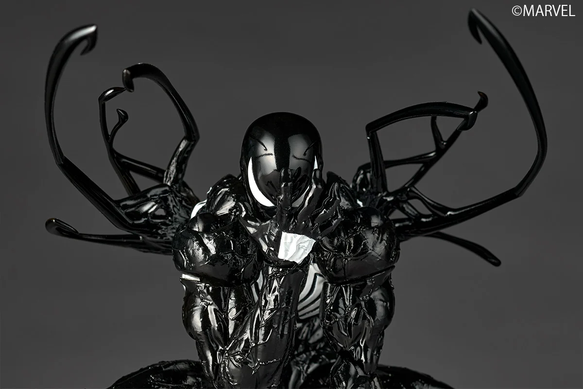 Amazing Yamaguchi Revoltech NR147 Symbiote Suit Spider-Man Action Figure (Reissue) - Image 10