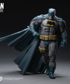 Batman: The Dark Knight Returns - Batman (Blue Suit) 1/12 Action Figure - Image 7