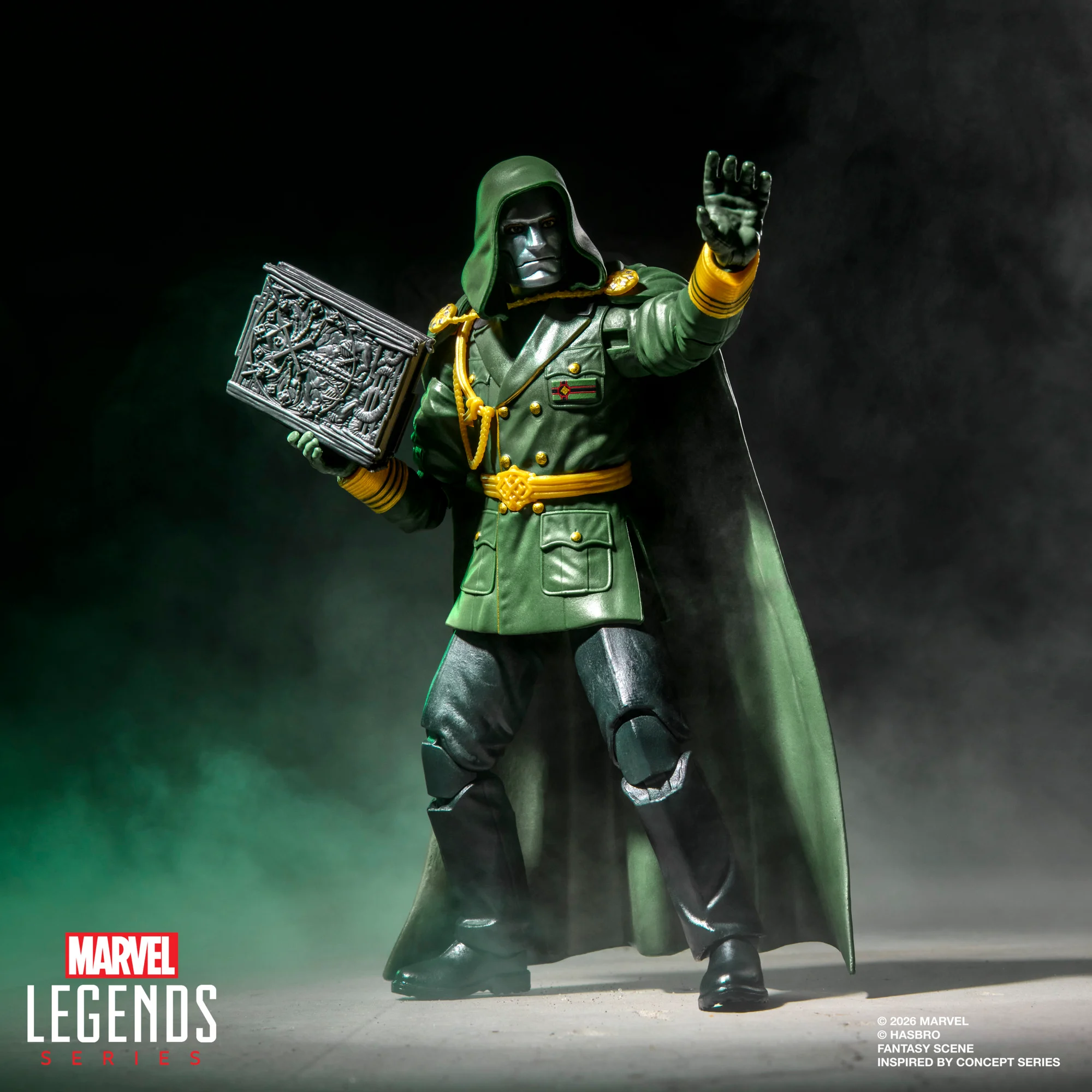Avengers: Doomsday Marvel Legends Lord Doom Action Figure - Image 4